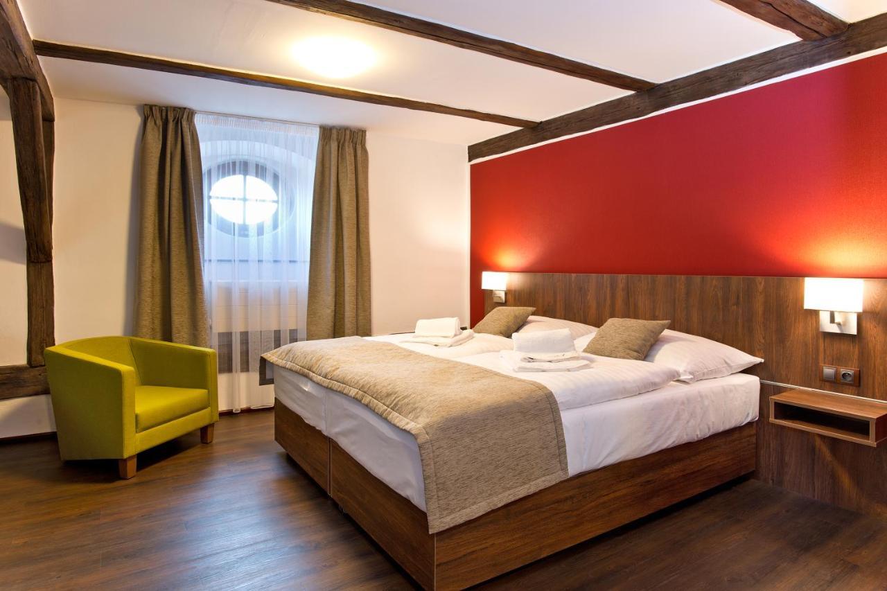 Hotel U Hada Zatec Exteriör bild