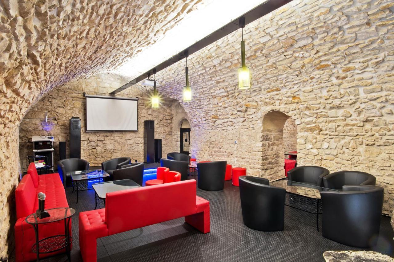Hotel U Hada Zatec Exteriör bild